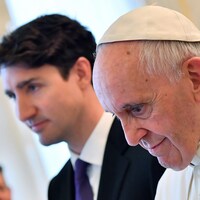 Le Premier ministre Justin Trudeau et le pape François.