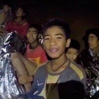 Quelques-uns des 12 enfants retrouvés dans la grotte, en Thaïlande.