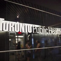 Image de l'immeuble de la santé publique de Toronto.