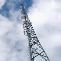 Une tour de télécommunications