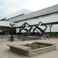 L'Université du Québec à Trois-Rivières.