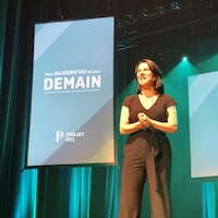 Valérie Plante sur scène.