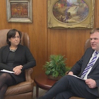 Vivian Bercovici en compagnie du ministre des Affaires étrangères John Baird en janvier 2014.