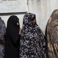 Des femmes afghanes voilées.