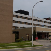 La façade de l'hôpital de Sept-Îles.
