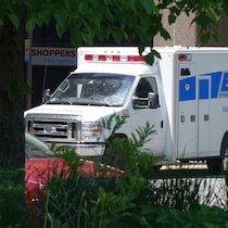 Une ambulance.