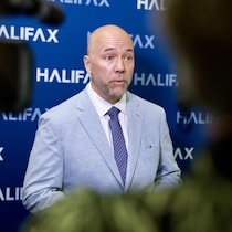 Le maire Andy Fillmore.