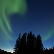 Un ciel nocturne dans le nord de la Colombie-Britannique.