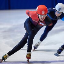 Émile Fortin sur la glace en compétition.