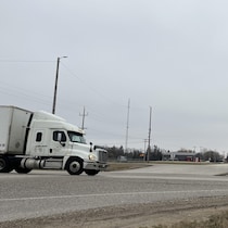 L'intersection de la route provinciale 305 et de l'autoroute 75