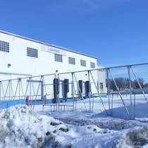 L'ancienne usine Parmalat au 738 rue Saint-Joseph démolie après que la Ville a donné son feu vert en janvier 2019.