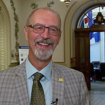 Le Fransaskois Michel Dubé honoré à Québec pour l'ensemble de sa carrière par le Conseil supérieur de la langue française 