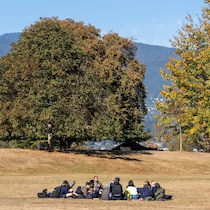 Des personnes ont profité du parc Stanley le mercredi 12 octobre 2022.