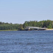 Début du pont qui mène dans le vide. 