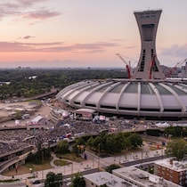 Vue du ciel de l'esplanade du Stade olympique lors d'un événement.