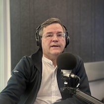 Charles Duguay en entrevue au Réveil IPE.