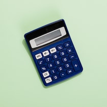 Une calculatrice.