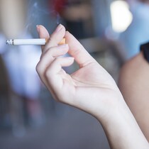 Pas moins de 1,4 million de Québécois fument, selon le Conseil québécois sur le tabac et la santé.