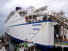 Un bateau au port de Tuzla, près d'Istanbul.