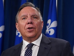 Le premier ministre, François Legault, en conférence de presse à l'Assemblée nationale au lendemain de la défaite dans la circonscription de Jean-Talon.  