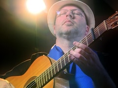 Le manitobain Philippe Meunier, guitariste de flamenco 