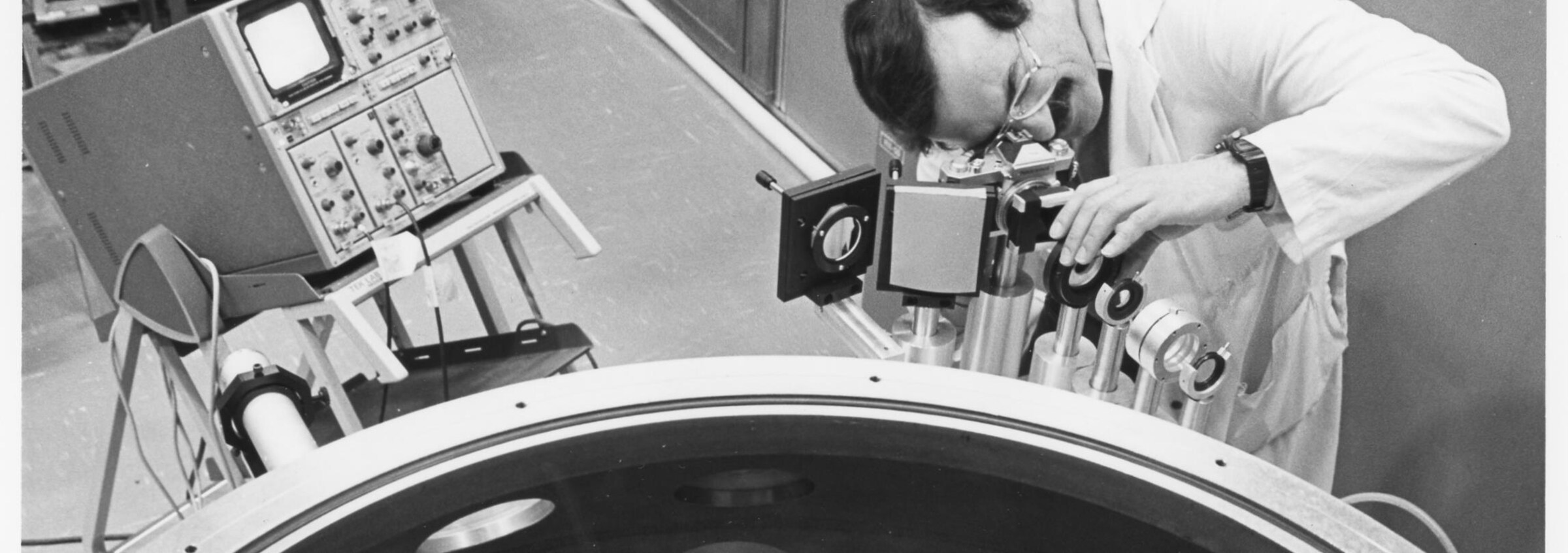 Travail sur la chambre d’interaction laser-matière à l’INRS.