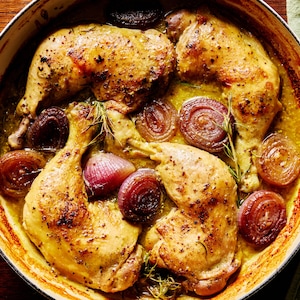 Cuisses de poulet braisées au vin blanc et au romarin | Mordu