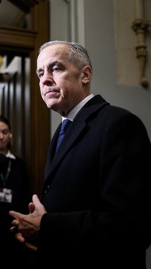 Mark Carney réagit à la fusillade de Tumbler Ridge en C.-B. | En bref ...