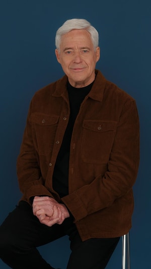 L'animateur Charles Tisseyre fait une capsule informative.