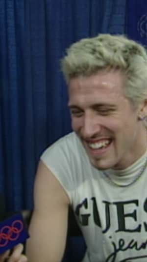 Marc Gagnon très souriant. 