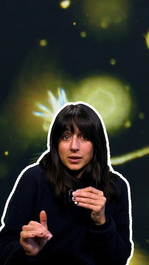 Shanelle Guérin devant du zooplancton