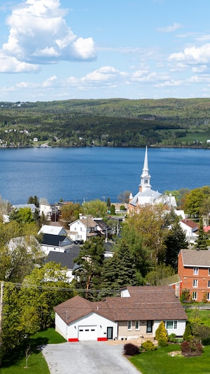 Paysage de Notre-Dame-du-Lac à partir de la tour d'observation du Centre PGR.