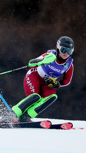 Une 1re médaille paralympique pour Michaela Gosselin | En bref | Radio ...