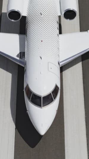 Un jet sur la la piste d'atterrissage