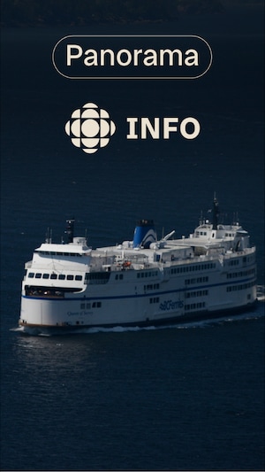 Un traversier de BC Ferries navigue.