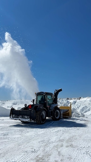 Les deux dernières tempêtes ont fait considérablement grossir les bancs de neige sur la Côte-Nord.