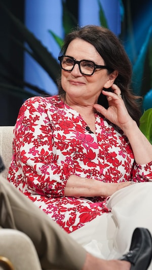 Marie-Thérèse Fortin en entrevue sur le plateau de Bonsoir bonsoir.