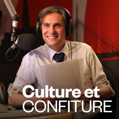 Portrait de Jean-Eric Ghia dans les studios radio de Radio-Canada.