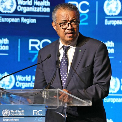 Le directeur de l'Organisation mondiale de la santé (OMS), Tedros Adhanom Ghebreyesus, au moment de livrer un discours en Israël le 12 septembre 2022.
