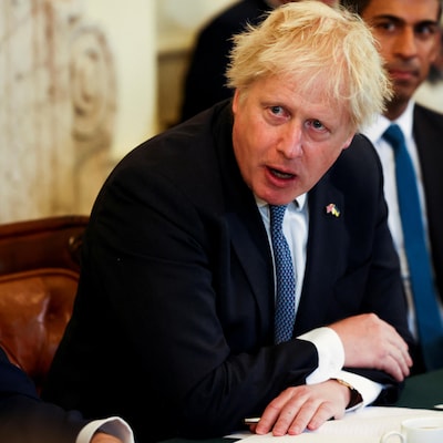 Le premier ministre britannique, Boris Johnson, lors de la rencontre hebdomadaire du cabinet ministériel mercredi, à Downing Street.