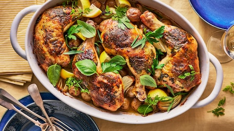 L'équipe Ricardo Des cuisses de poulet aux herbes et pommes de terre.
