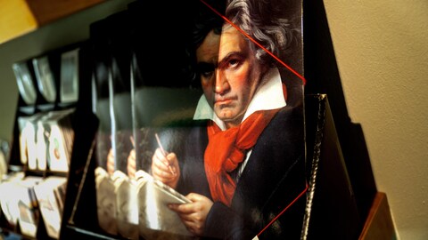 Un portrait de Beethoven exposé dans son ancienne maison transformée en musée. 