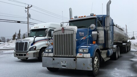 Le mauvais temps immobilise les véhicules lourds entre Port-Cartier et Baie-Comeau Le mauvais temps immobilise les véhicules lourds entre Port-Cartier et Baie-Comeau
