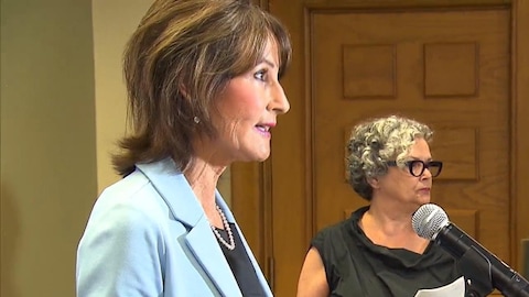 La ministre de l'Immigration, de la Diversité et de l'Inclusion, Kathleen Weil La ministre de l'Immigration, de la Diversité et de l'Inclusion, Kathleen Weil