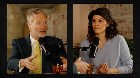 Radio-Canada Deux personnes en contexte d'entrevue.