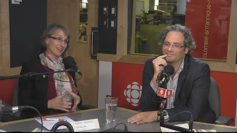 Marie-Andrée Asselin et Joseph Pagé débattent en studio de l'avenir de l'éducation française.