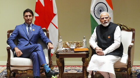 اجتماع ثنائي بين رئيس الحكومة الهندية ناريندرا مودي (إلى اليمين) ونظيره الكندي جوستان ترودو في نيودلهي على هامش قمة العشرين في أيلول (سبتمبر) 2023.