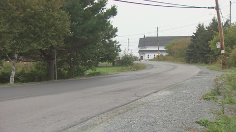 Selon des évaluations, le tiers des propriétaires potentiels n'ont pas de droit officiel sur leur terrain à North Preston. Selon des évaluations, le tiers des propriétaires potentiels n'ont pas de droit officiel sur leur terrain à North Preston.