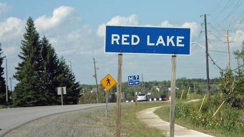 Pancarte routière de Red Lake en Ontario.