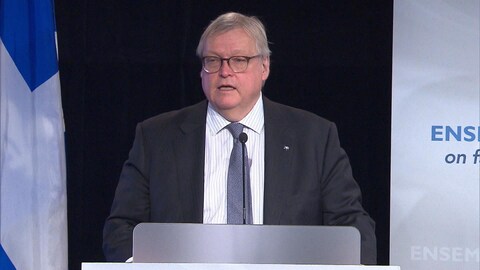 Le ministre de la Santé, Gaétan Barrette.